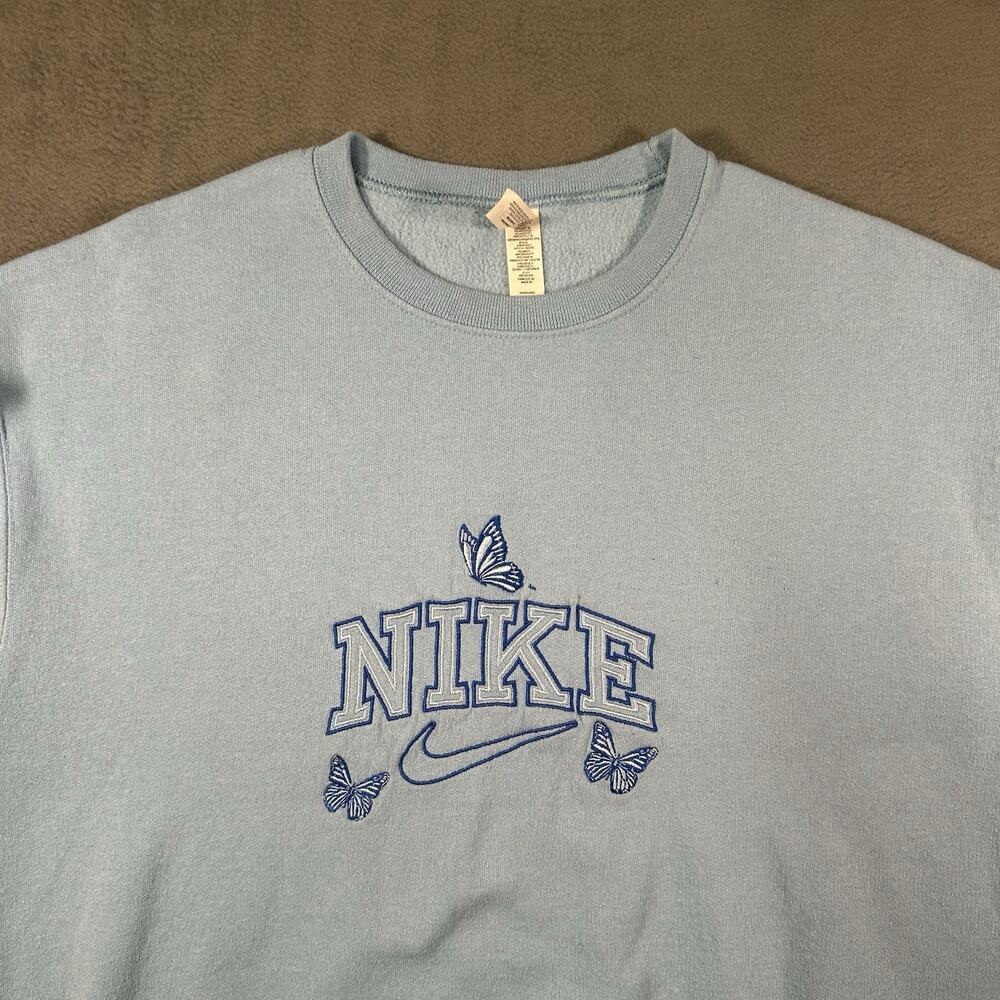 Nike Sweatshirt Blue Women Medium Butterfly Crewneck Streetwear JERZEES Tag - Picture 6 of 10